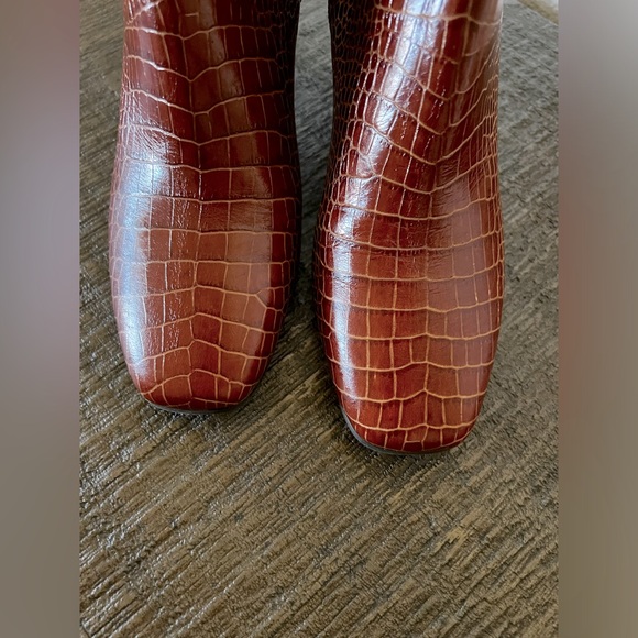 NEVER WORN AQUATALIA Denisse Block Heel Booties - Picture 4 of 7